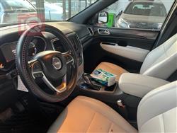 جیپ گراند شیرۆکی